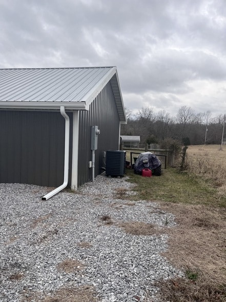 Photo - 769 Hardy Rd