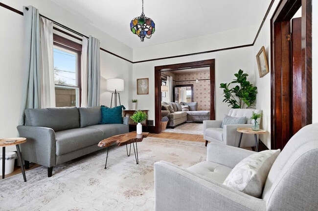 Photo - 100 W 1st St Unit SI ID1460917P