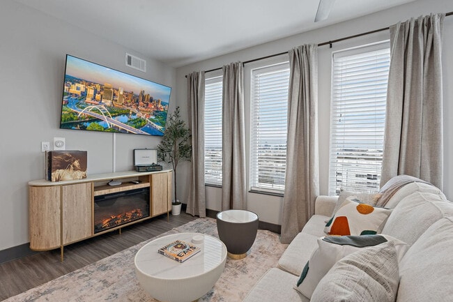 Photo - 2 City Pl Unit ID1325031P