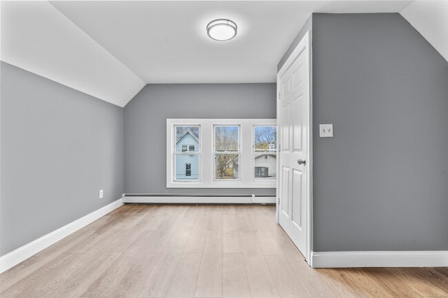 Photo - 55 Elliot St Unit 3rd