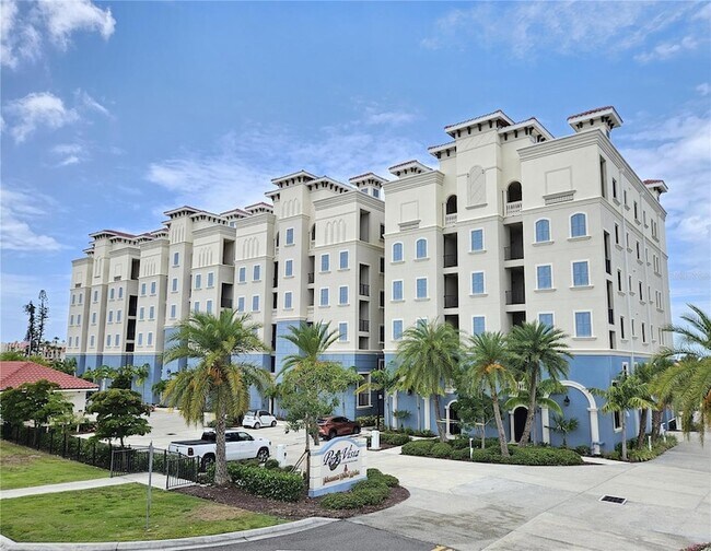 Building Photo - 503 N Tamiami Trail Unit 301