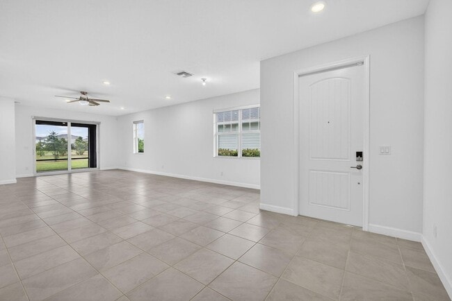 Photo - 1305 Haywagon Tr.