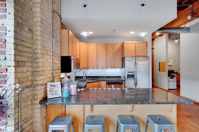 Photo - 607 Washington Ave S