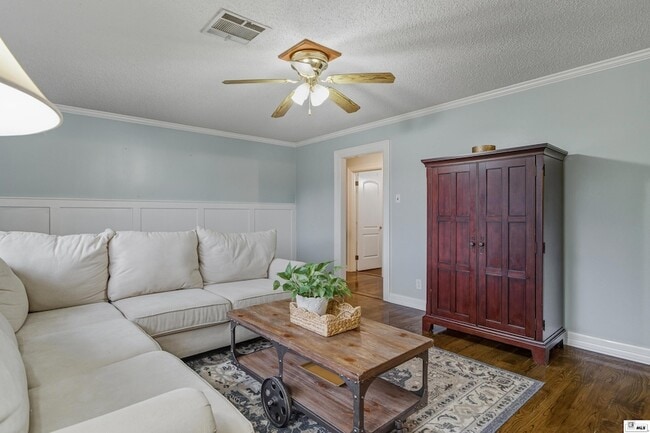 Photo - 1110 Hilton St