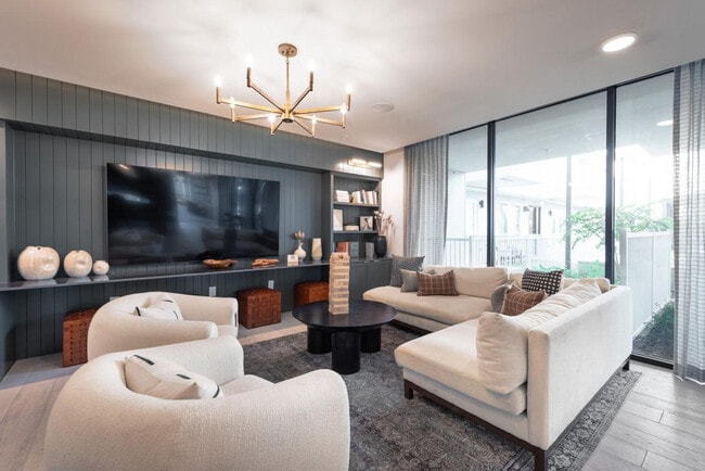 Building Photo - 5820 1/2 Cameron Rd Unit FL4-ID1303396P