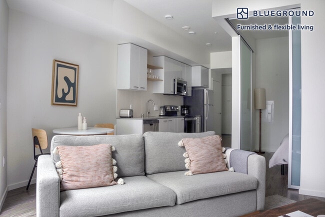 Photo - 125 Boren Ave S Unit FL2-ID638