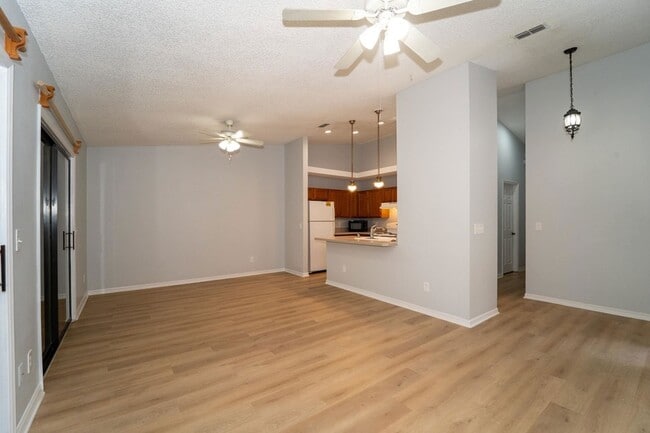 Photo - 14 Santiago Ct