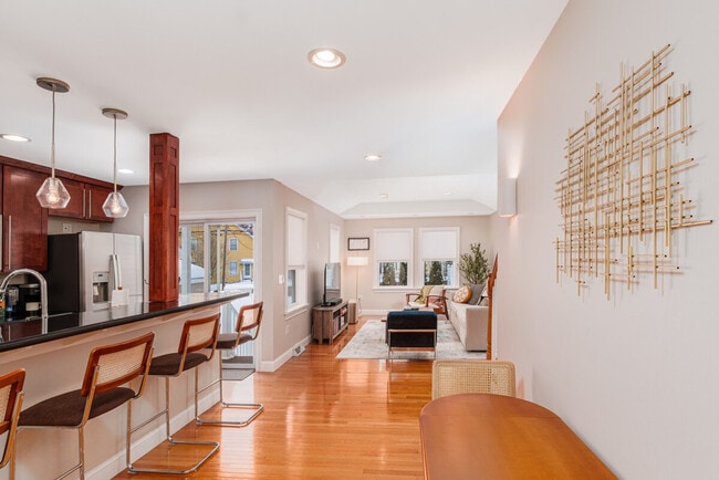 Photo - 99 W Circular St Unit SI ID1388803P