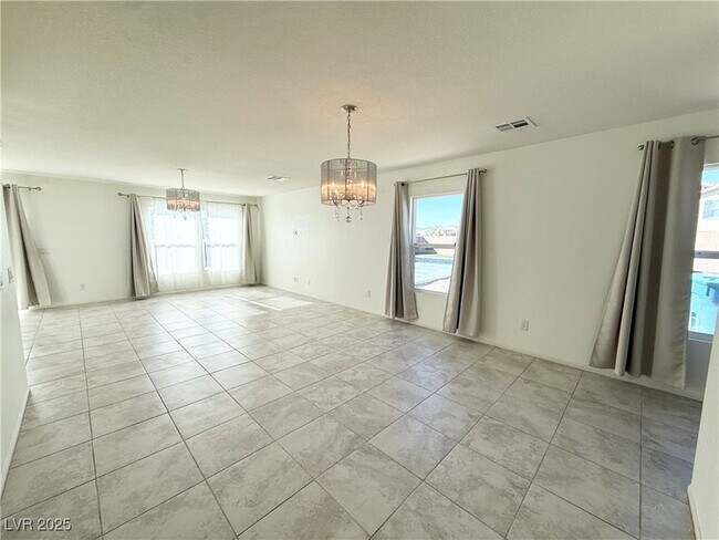 Photo - 1317 Hopespring Loop Ave