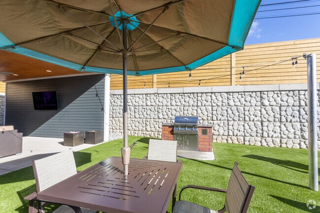 Courtyard - Studios180 - Short/Long Term Leases