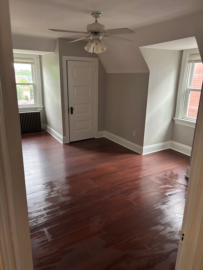 Bedroom - 417 S Winebiddle St
