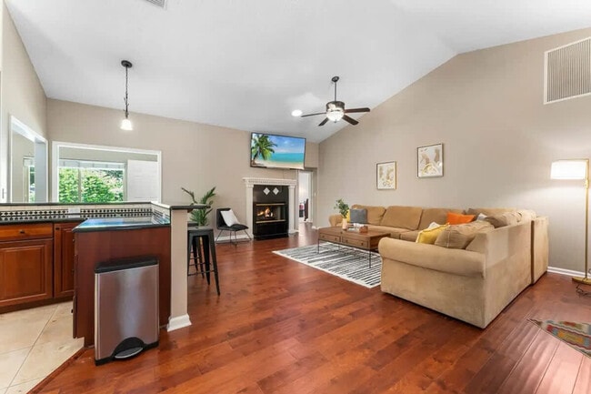 Photo - 15652 Coastal Ln Unit SI ID1578494P