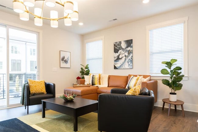 Building Photo - 1122 N Alexander St Unit ID1051235P