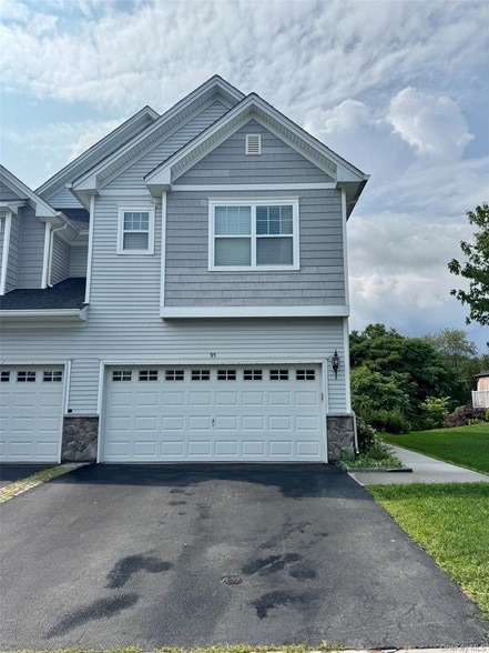 Photo - 95 Meadow View Dr