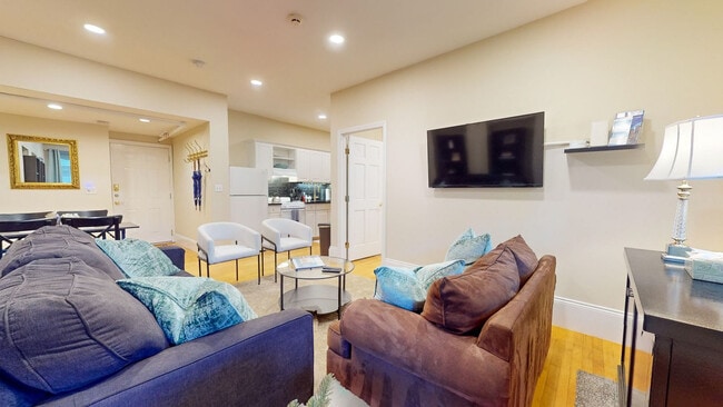 Photo - 290 Beacon St Unit SI ID1238124P