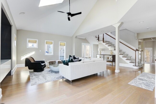 Photo - 53 Bayside Ct