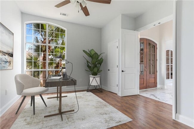 Photo - 242 Spinnaker Dr