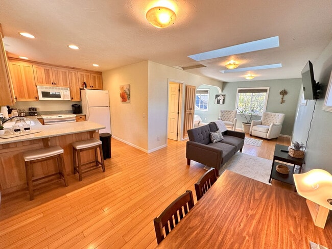 Photo - 1428 Crown Ave Unit ID1337821P