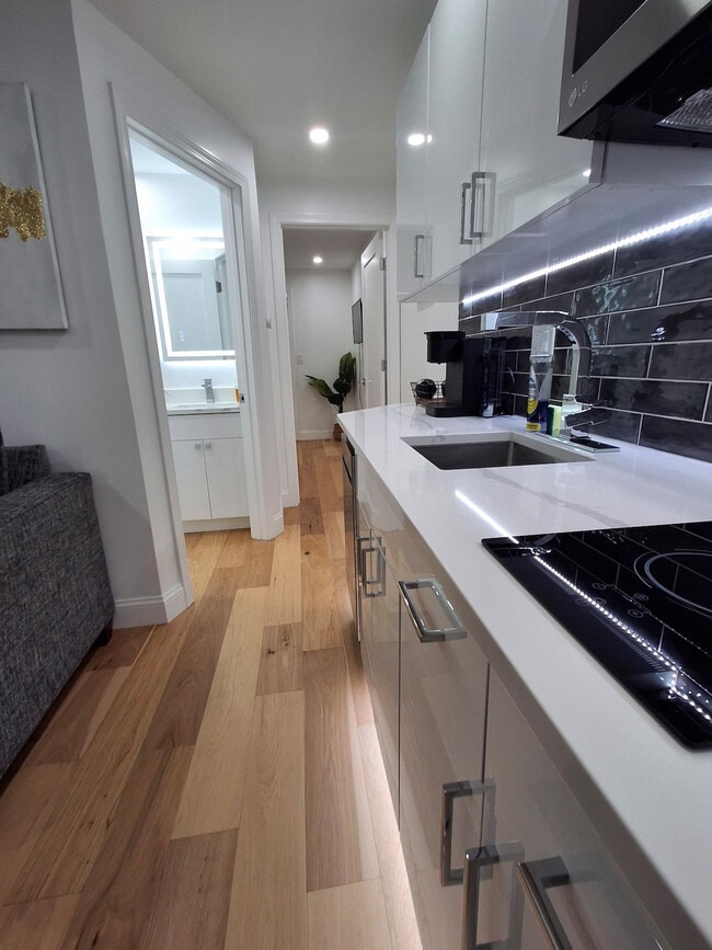 Photo - 17 Mt Pleasant Ave Unit ID1373659P