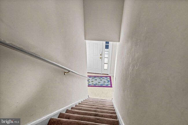 Photo - 656 Covington Ct