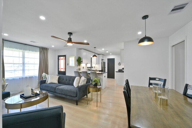 Photo - 6230 Rena St Unit ID1316401P