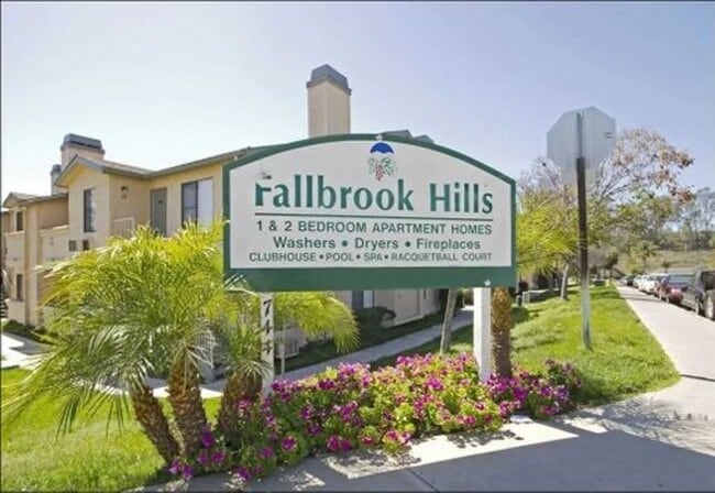 Photo - Fallbrook Hills Apartments