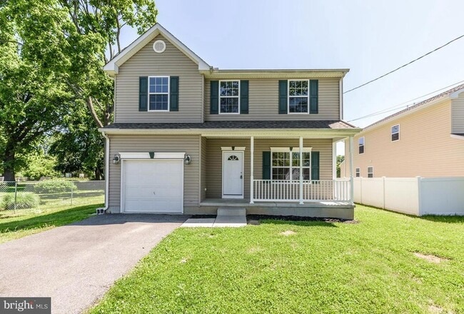 Building Photo - 607 Wildel Ave