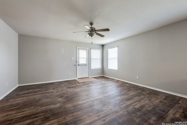 Photo - 308 Lonestar Gait