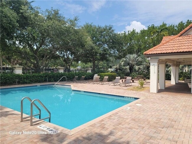 Photo - 9706 Darlington Pl