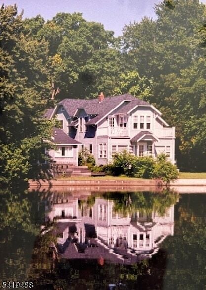 Building Photo - 20 Seneca Trail