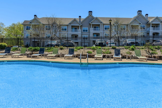 Building Photo - Knoll Crest Apartments