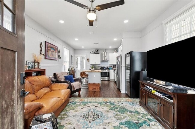 Photo - 4409 Annette St