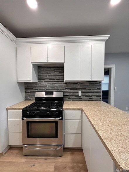 Photo - 2286 Tuxedo St