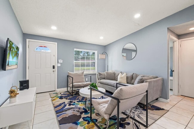 Building Photo - 10941 Hardwick Ln Unit SI ID1578560P