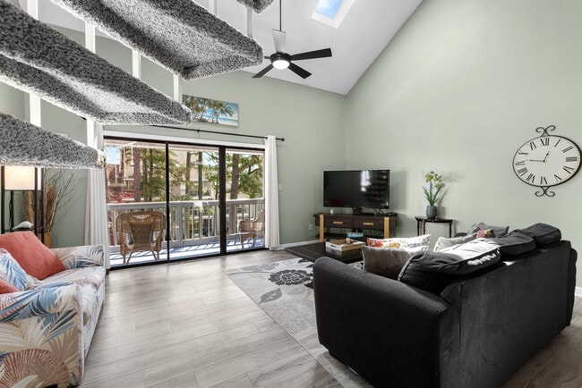 Photo - 1890E Auburn Ln Unit SI ID1459979P