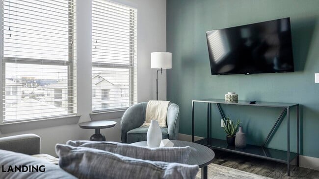 Photo - 12500 Shadowglen Trce Unit 4306