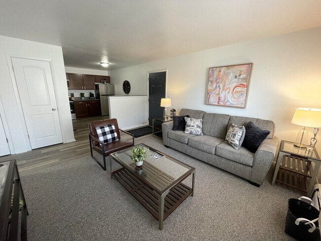 Building Photo - 1128 High Ave Unit ID1253102P