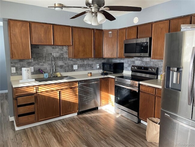 Photo - 2833 S Depew St