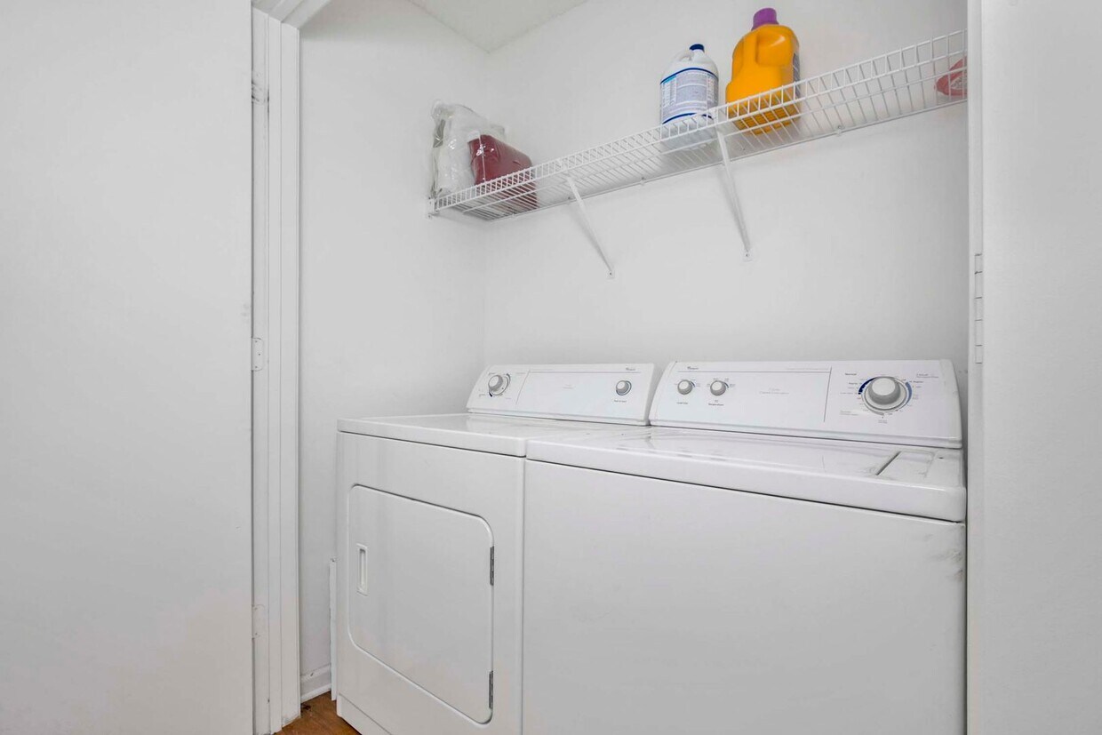 Floor Plan - 2 Bed, 2 Bath-