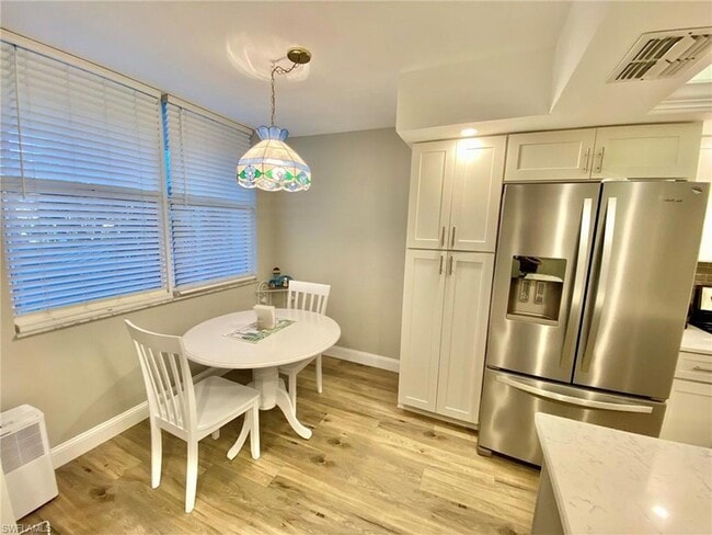 Photo - 290 Naples Cove Dr