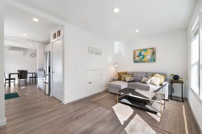 Photo - 703 N 104th St Unit SI ID1299298P