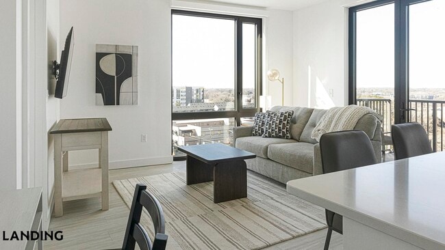 Building Photo - 1007 S Mint St Unit 910