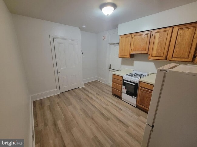 Photo - 551 Cherry St