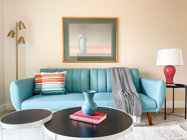 Building Photo - 12701 N Pennsylvania Ave Unit ID1036868P