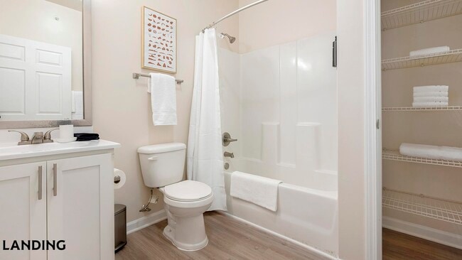 Photo - 9015 Kings Grant Dr Unit 8303-304