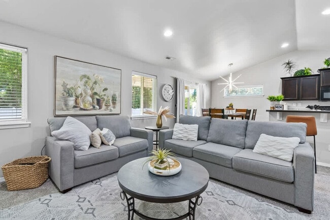 Photo - 2023 E Elm Grove Dr Unit SI ID1460911P