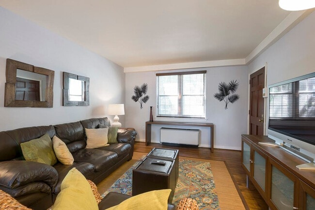 Building Photo - 4 Ashby St Unit SI ID425P