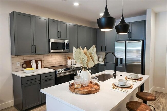 Photo - 1330 Fairmont Ave NW