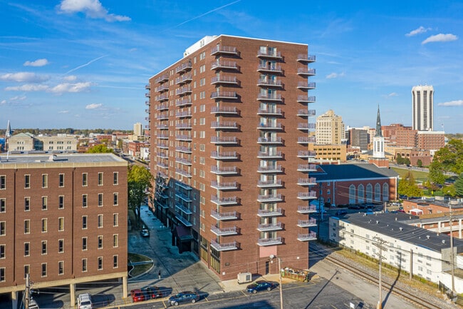 Lincoln Tower Apartments - Lincoln Tower Apartments