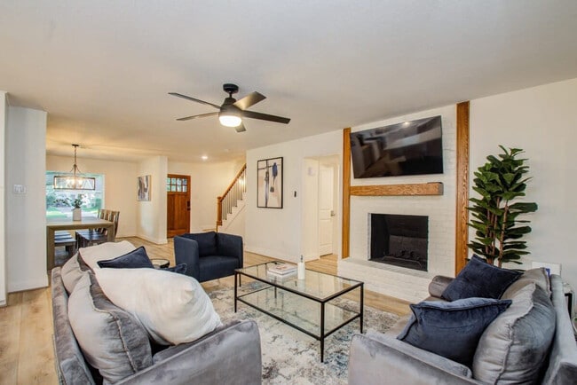 Photo - 5907 Warm Springs Rd Unit ID1019555P